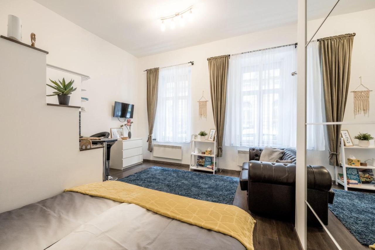 Stylish Downtown Studio Boedapest Buitenkant foto