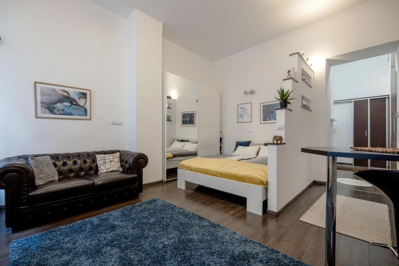 Stylish Downtown Studio Boedapest Buitenkant foto