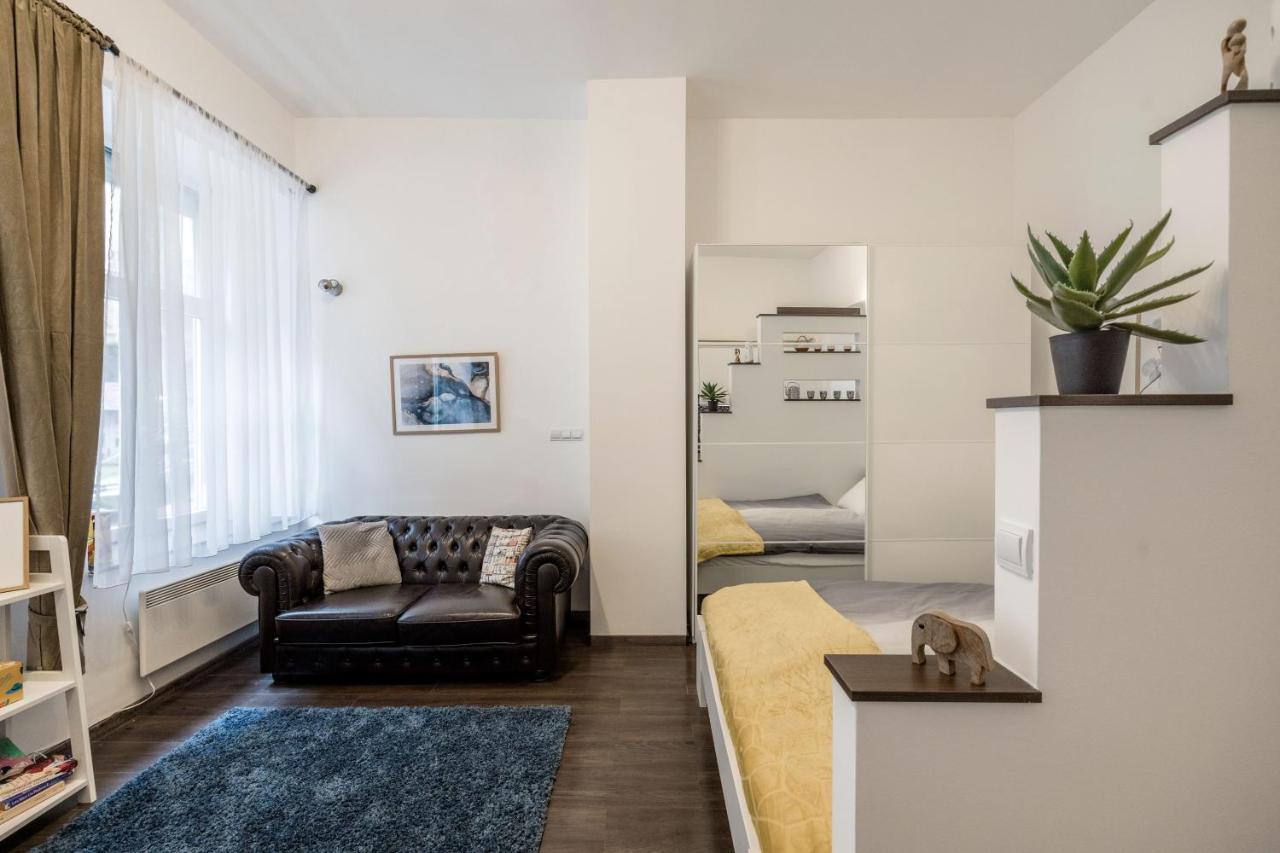 Stylish Downtown Studio Boedapest Buitenkant foto