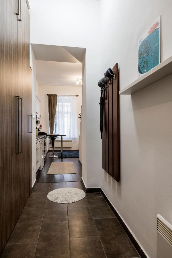 Stylish Downtown Studio Boedapest Buitenkant foto
